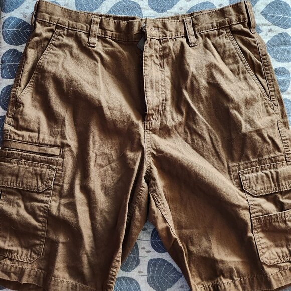 Eddie Bauer Cargo Shorts New - Picture 2 of 4